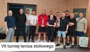 Uczestnicy VII Turnieju Tenisa Stołowego