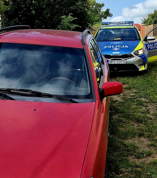 Olecka drogówka zatrzymała 39-latka bez uprawnień, który jechał Volvo po spożyciu alkoholu